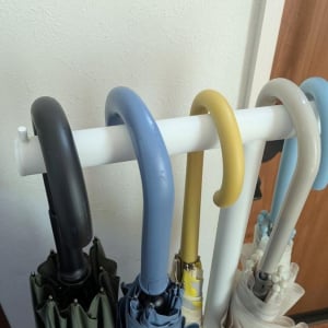 山崎実業のコレで「雨の日の濡れた傘置き場」を作ったら、またひとつストレスがなくなった