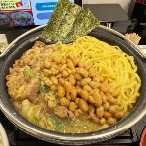 吉野家のラーメンはこうして食べてごらんなさい→ なるほど