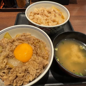 吉野家の公式「税込1111円セット」を食べる→ 本当に税込1111円なのか