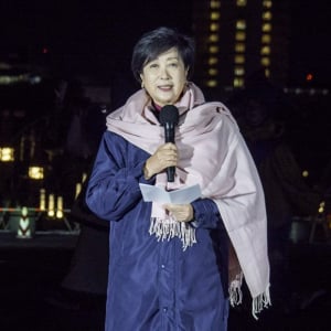 お台場が幻想的な光の森へ！ 東京都初開催「LIGHT WALK ODAIBA」点灯式に与田祐希が深紅のドレスで登場