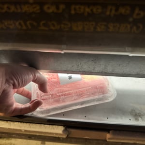 【マジか】米沢市には米沢牛の自販機がある→ 実際に買ってみた→ 実際に食べてみた結果