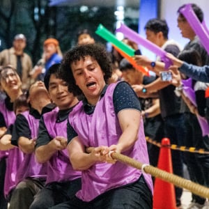 銀行員、本気で綱を引く！ 僕らが京橋のど真ん中で流した悔し涙と、それでも掴んだ「つながり」の話