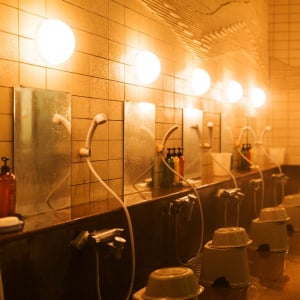 温泉に入るとき体を洗ってはダメ→ 知らなかった→ 洗ってはダメな理由