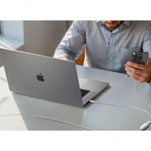 出張・旅行はこれ1本持って行けばいい。それがAnkerの二股充電ケーブルです