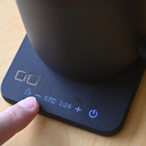 サーモス・CIO・無印良品の「ずっと温かいまま飲めるマグカップ」3選