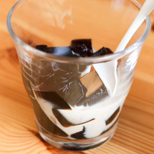 無印良品から「紙パックのコーヒーゼリー」が出た！甘すぎず低カロリーで罪悪感なく食べられる名作だった