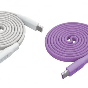 巻く手間ゼロで薄～い。持ち歩きにはCIOの「時短ケーブル」です