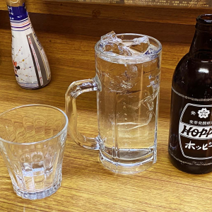 【グルメ】おそらく日本で一番ホッピーの中の量が多い居酒屋→ 多すぎてホッピー注げなかった話