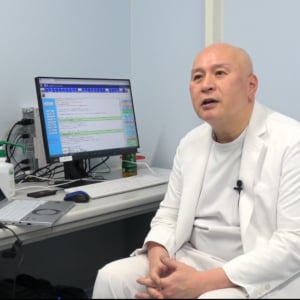 「コロナは呼吸器性の疾患でなく血液に乗って全身を巡る」　現場の医師が警鐘を鳴らす“本当の怖さ”と、いま早期治療が必要な理由