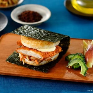 モスバーガー公式オンラインショップ最大のヒット商品は「モスライスバーガー〈のり弁〉 ～白身魚フライときんぴら～」