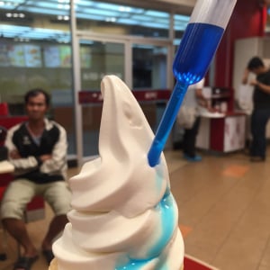 タイに住む日本人に聞きたいのだがマクドナルドとケンタッキーはソフトクリームを食べに行く所という認識でよいか