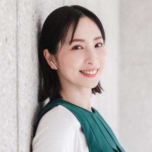 真飛聖インタビュー　新国立劇場『ガールズ＆ボーイズ』で一人芝居に初挑戦「幸せな時間になるんじゃないかなと感じています」