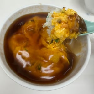 【鹿児島グルメ】黒酢の天津飯が素晴らしい！「鹿児島王将」は「餃子の王将」「大阪王将」とは違うお店