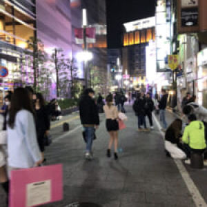 【独自】なぜあのおじさんに美女が寄ってくるのか——「逆オジアタック」の正体と再現法