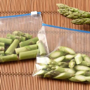アスパラガスの保存方法！茹でても生でも冷凍できる