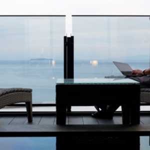 【静岡県熱海市】Biz需要拡大を追う「熱海 for BIZ」公開！観光地から“働くリゾート”へ