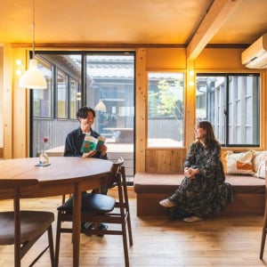 30代子育て夫妻の移住。東京から広島の港町・鞆の浦へ。空き家長屋をリノベし「まちに開く暮らし」始めた理由