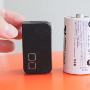 CIOの単1乾電池より小さい充電器。「隣のコンセント使えなくなる」問題が解決したよ