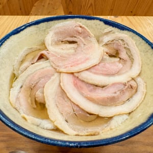 絶賛されている沖縄そば屋「那覇 そば処 たからまちがー」で食べた結果