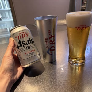 冷えたスーパードライをさらに美味しく飲むコツ　飲む前の「3分冷凍庫」を試してみた