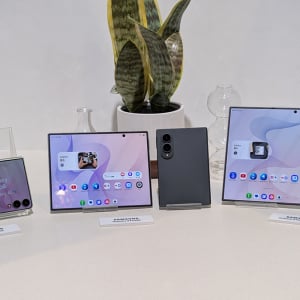 開くと4：3画面の「Galaxy Z Fold8」を含む折りたたみスマホ3機種を8月7日発売へ