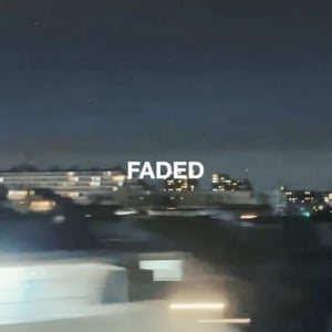 ExWHYZ、maho最後の作詞曲「FADED」リリース決定