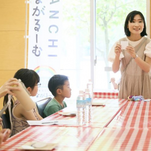 【子育て世帯の夏休み問題】子どもの居場所・宿題をUR団地が解決！ 涼しい集会所を無料開放、大学生による学習サポートも　「DANCHIつながるーむ」
