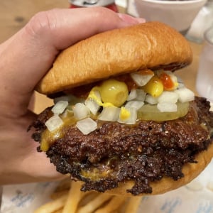 伝説のハンバーガーレストラン復活するぞおおお！ 浅野忠信さん大絶賛「ジェニファーセブン」(JENNIFER SEVEN)