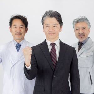 「起業は若い人のもの」は、もう数字と合っていません。新設法人の代表は40代・50代で過半数