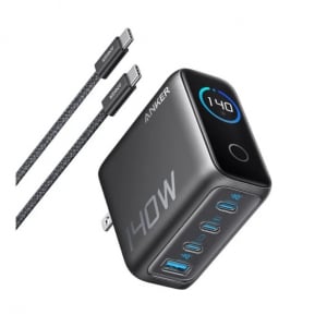 Ankerの140W USB急速充電器が便利。4台まとめて充電できる高出力モデル