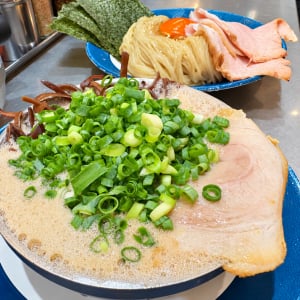 超人気ラーメン店「箕輪家」の熟成豚骨つけ麺は本当に絶対に間違いなく美味しいのか？ 食べてみた