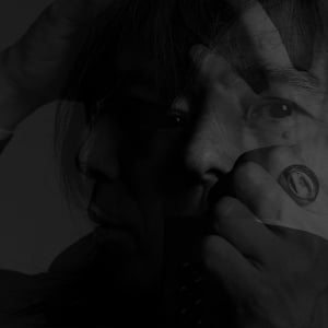 宮本浩次、4年半ぶりAL収録「零地点Bomb」MV公開