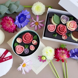 「MESSAGE de ROSE BY KARENDO」秋の新作チョコはダリアをイメージ