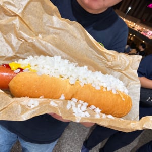 【コストコ神グルメ】コストコの180円ホットドッグ(ドリンク飲み放題付き)がゲキウマ確定な件