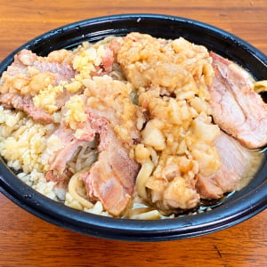 ラーメン二郎の公式ウーバーイーツのラーメンは本当に美味しいのか→ 実際に食べた結果