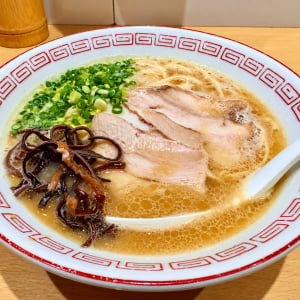 【最強ラーメン神話】金沢の「博多ラーメンべすとん」のでぶちゃん監修ラーメンがキング・クリムゾンすぎてゲキウマ確定な件