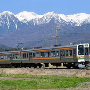 JR東海 213系 5000番台 8両が富山地方鉄道へ　活躍の舞台を太平洋 南アルプスの飯田線から日本海 北アルプス側へ