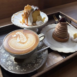 【糸島市・筑前前原】美しいカフェラテと栗・かぼちゃの秋スイーツ！ 駅チカの「café あのね」でひと休み
