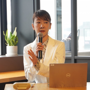 アーモンドミルクと美容の秘密！秋から冬の乾燥・疲労対策に「ビタミンC＆E」のW摂取が最強な理由