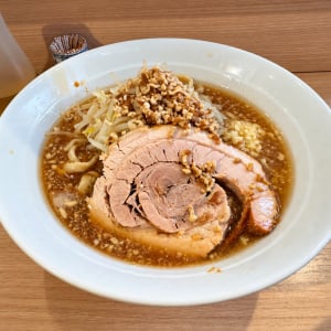 ラーメン二郎の店主だった職人の店「麺屋 味方」で食べる→ 最高すぎた件
