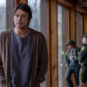 『オッペンハイマー』、『トラップ』で確かな演技力をみせたジョシュ・ハートネットの魅力に迫る！