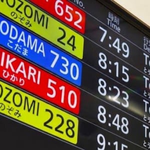 【博多駅】新幹線まで10分しかなくても“いっぴん通り”なら朝ごはんが揃う