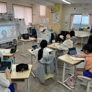 AICJ京都校が宇宙開発に携わる専門家をゲストに迎えた特別授業をオンラインで実施！