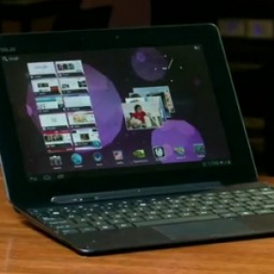ASUS未発表のTransformerタブレット「TF502T」は10.1インチ1366 x 768ピクセルの液晶を搭載したAndroidタブレットらしい