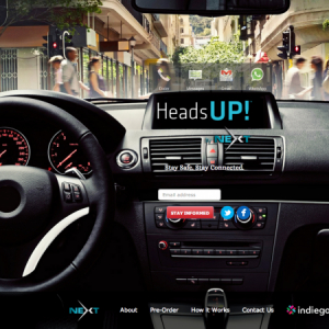 スマホの受信を車のフロントガラスに表示する「HeadsUP!」　音声コマンドも可能