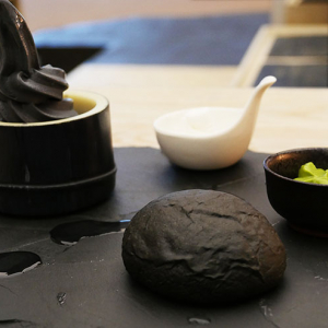 これは和食なの？タイで日本っぽい石のパンが食べられます