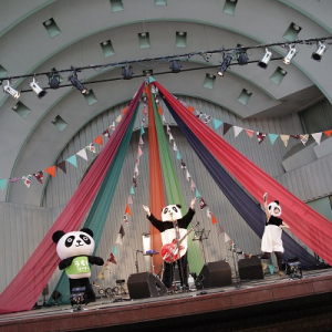 〈第3回パンダ音楽祭〉満員の観客が“ゆるエモ”な一日を堪能-OTOTOYライヴレポ
