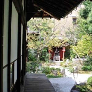 京都・六道珍皇寺 「地獄」に通じる井戸がある