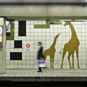 【連載・日本の駅】 大阪市営地下鉄・動物園前駅 等身大の「動物」と遊ぶ！