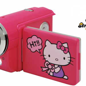 子どもが思わず笑顔に！ キティちゃんのデジタルビデオカメラ『Hello Kitty DV520KT』